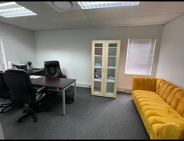 BUSINESS FOR SALE IN DIE HOEWES